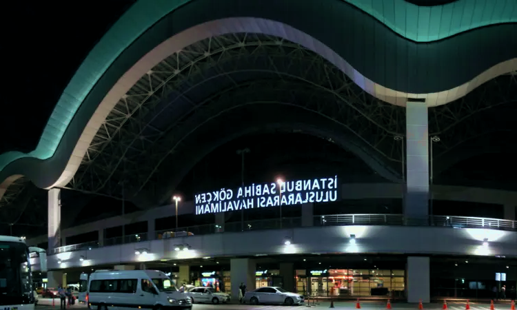 Международный аэропорт Сабиха Гекчен
